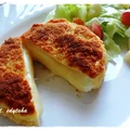 Smażony i panierowany camembert