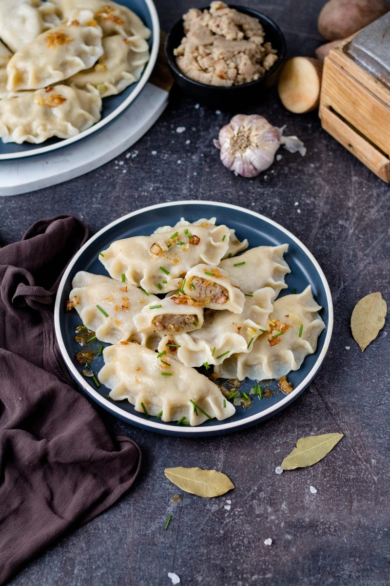 Pierogi z tartych ziemniaków tzw. babką ziemniaczaną