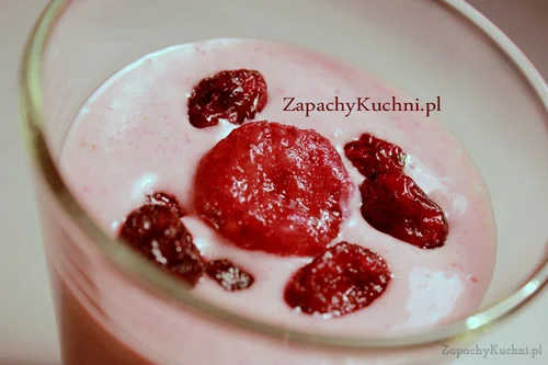 Bomba witaminowa czyli koktajl bananowo-truskawkowo-żurawinowy