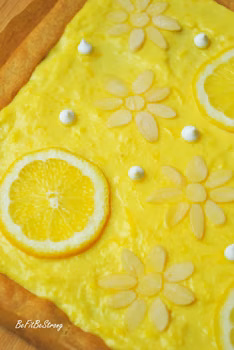 Mazurek na żytnim, kruchym spodzie z lemon curd