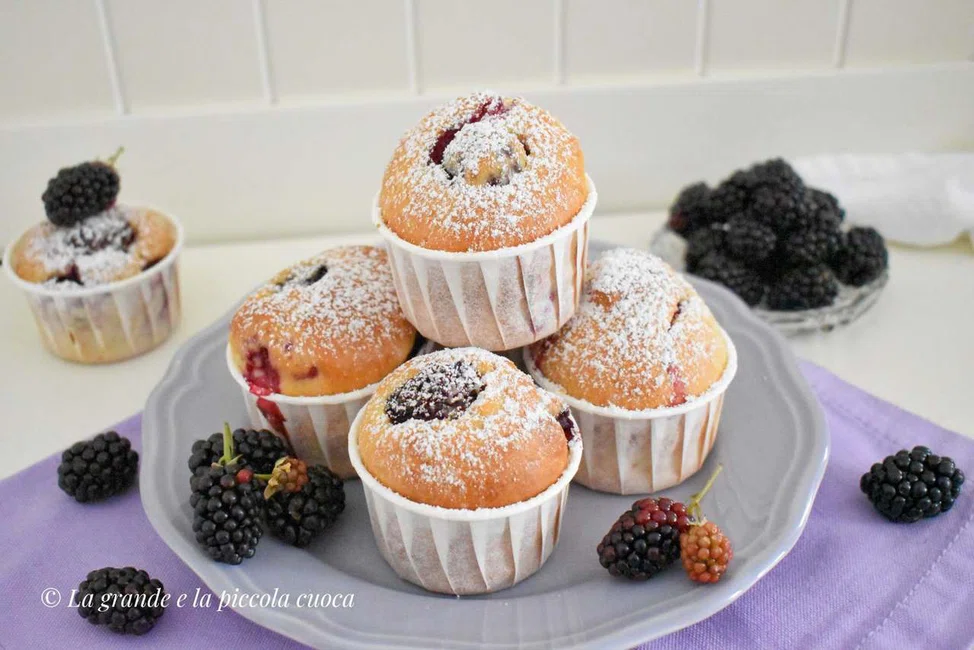Puszyste muffiny z jeżynami – La grande piccola cuoca
