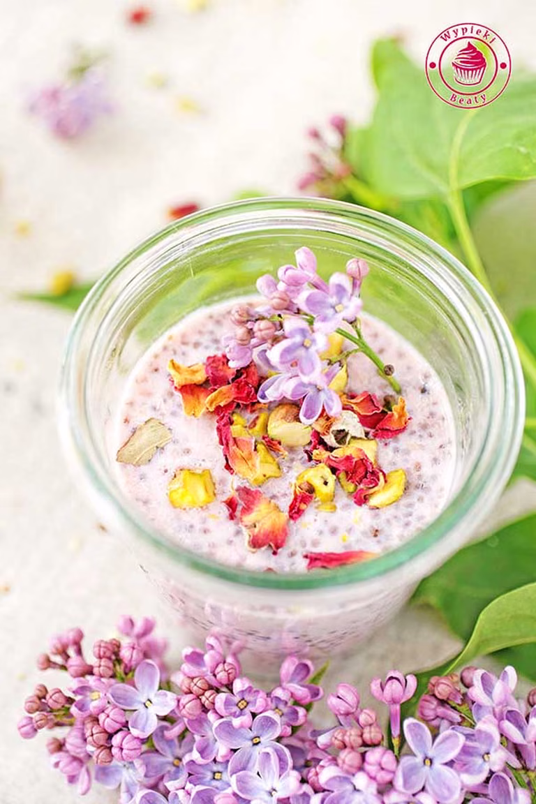 Różany pudding chia
