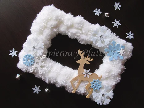 DIY: Puszysta zimowa ramka