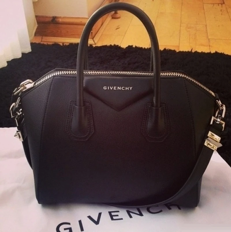 Kuferek od Givenchy