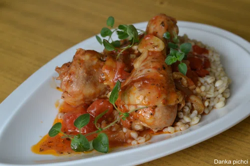 Udka pieczone z czosnkiem