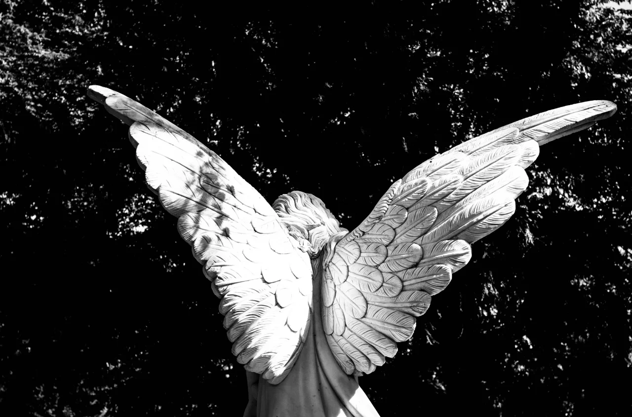 Dzień Anioła Stróża: Tajemniczy Opiekun, który jest z nami każdego dnia