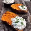 Pieczone bataty z serkiem