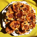 Przekąski z ciasta francuskiego z chorizo