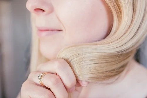 Blond niejedno ma imię - Dla kogo ombre, dla kogo baleyage? Jak wybrać idealny odcień blondu?