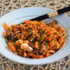 Keto makaron stir-fry - moderncavegirl.pl