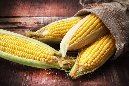 Jak przygotować kukurydzę w mikrofalówce?
