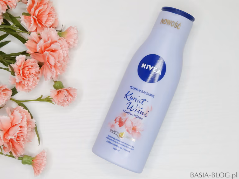 Nivea, olejek w balsamie Kwiat Wiśni i Olejek Jojoba