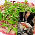 Jak prawidłowo zjeść carpaccio? Genialny trik z TikToka!
