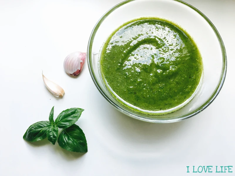 Pesto bazyliowe