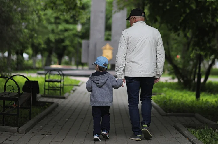 Zdjęcie Podwójna emerytura w październiku i 1500 zł plus w listopadzie! Dodatkowe pieniądze dla TYCH emerytów #1