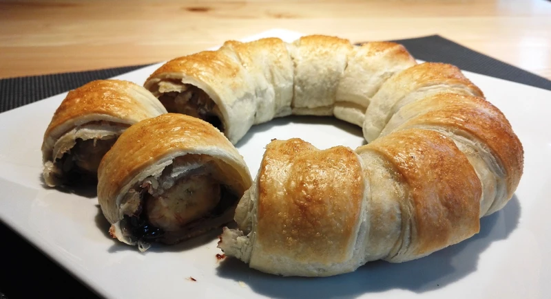 Banan z kremem czekoladowym w cieście francuskim