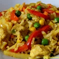 Kurczak z warzywami i ryżem curry