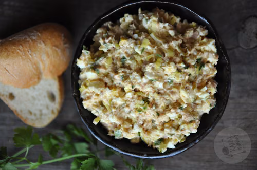 Pasta jajeczna z tuńczykiem i porem