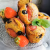 Muffiny z truskawkami i borówkami