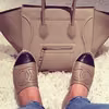 Buty i torba w jednym kolorze