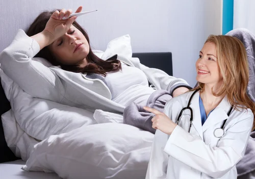 Przy przeziębieniu nie rób tego błędu – zamiast pomóc, przedłużasz chorobę!