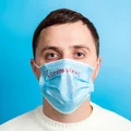 Jak prawidłowo nosić maseczkę? Instrukcja od WHO