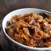 Pieczony bigos z wieprzowiną i powidłami