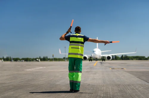 Święto Służby Ruchu Lotniczego: Uhonorowanie Bohaterów Przestworzy