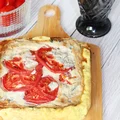 Wytrawna tarta z gorgonzolą i pomidorami