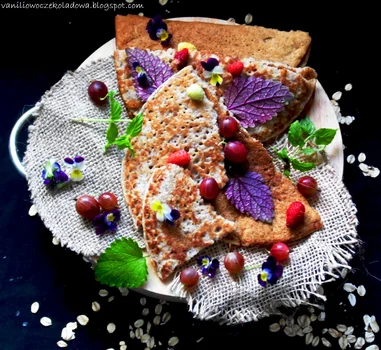 Mąka lniana zamiast jajka i Vege Pancakes z czerwonym agrestem