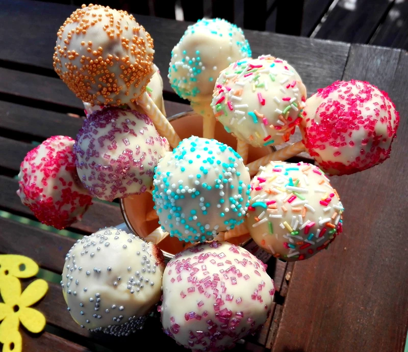 Cake pops-kuleczki z ciastek