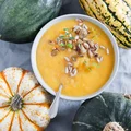 Jesienna zupa z dyni z czerwoną soczewicą i imbirem