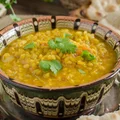 Przepis na Dhal – aromatyczna indyjska zupa z soczewicy, która rozgrzeje i zachwyci smakiem!