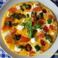 Omlet z chorizo,pomidorami i fetą - 380 kcal