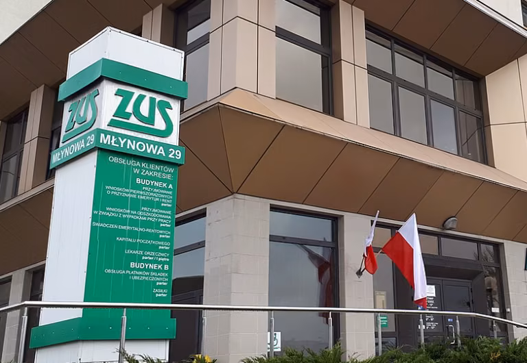 ZUS podnosi wypłaty do 1431 zł! Ale w tych dwóch przypadkach nie dostaniesz ani grosza!