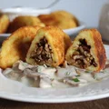 Pierożki ziemniaczane z mięsem mielonym