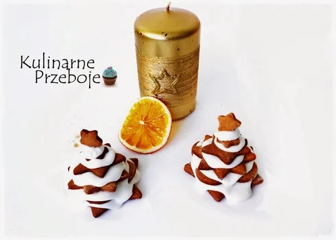 Piernikowe choinki z lukrem