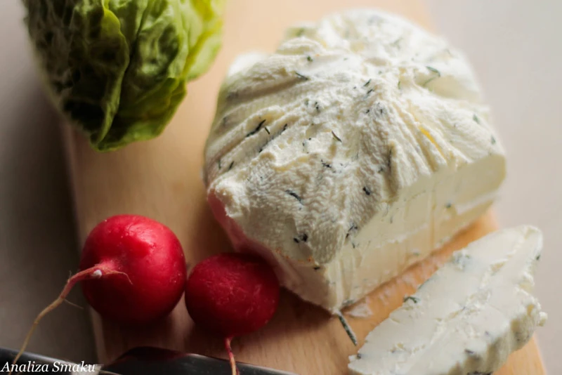 Labneh - ser z jogurtu greckiego