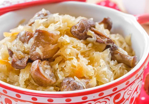 Łazanki bez kiszonej kapusty? Tak to możliwe! Ten zamiennik robi całą robotę!