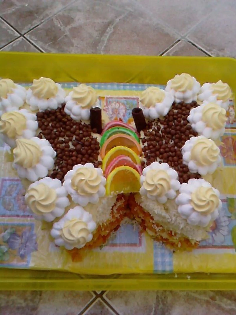 tort motylek