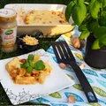 ZAPIEKANKA KOPYTKOWA Z SOSEM CZOSNKOWO-SEROWYM