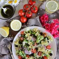 Włoska sałatka z makaronem z pesto