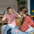 Nie stać mnie na wystawną komunię. Córka porównuje mnie do innych matek - pisze Olga [LIST]