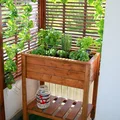 Drewniany planter na zioła