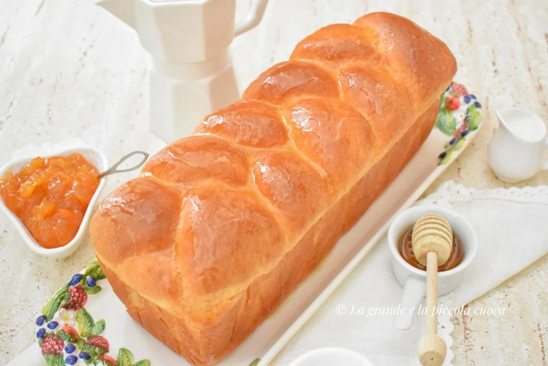 Maślana drożdżówka bez wyrabiania