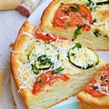 Focaccia z pomidorem i cukinią