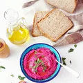 Hummus z pieczonego buraka