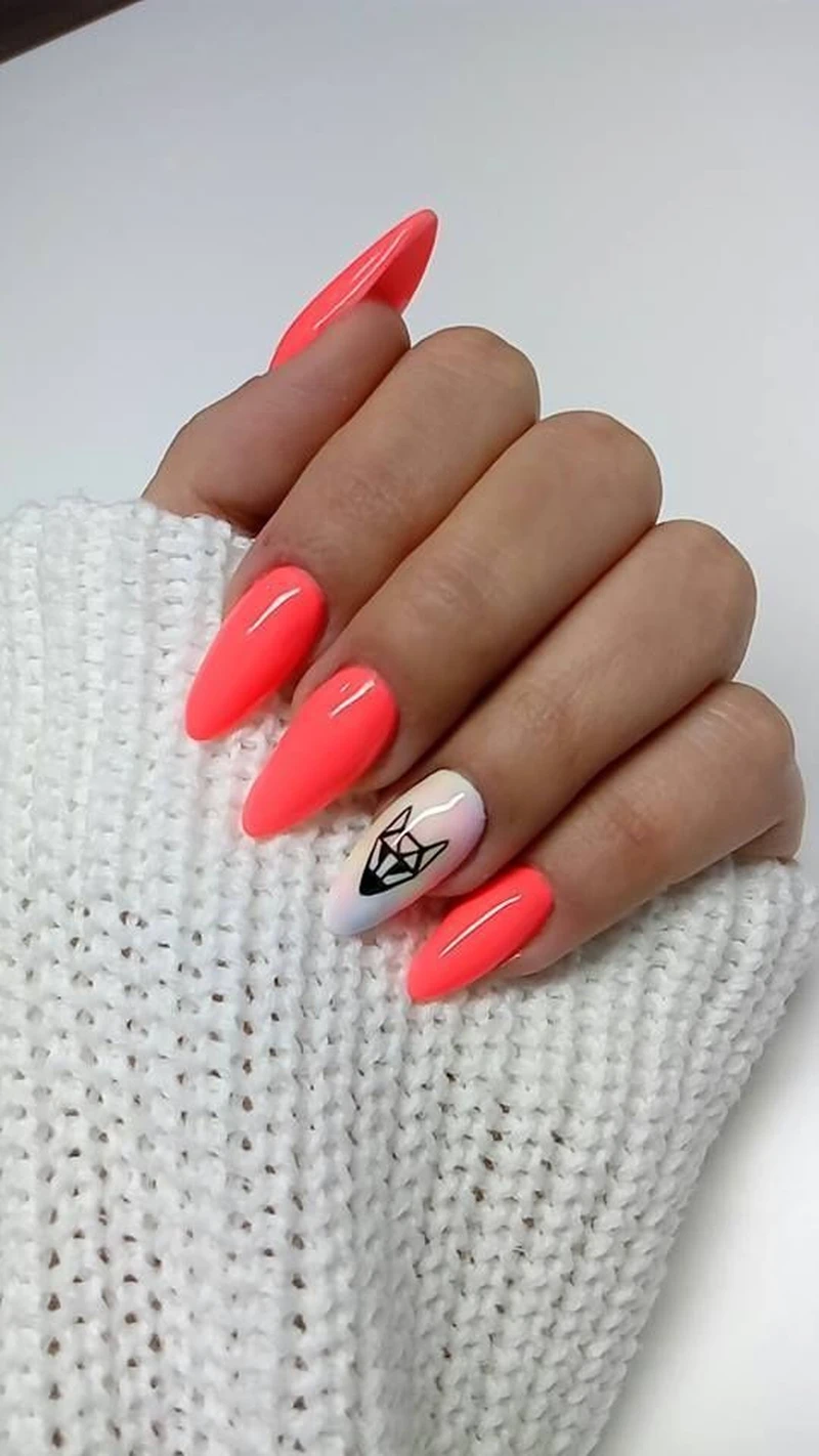 Ciekawy manicure