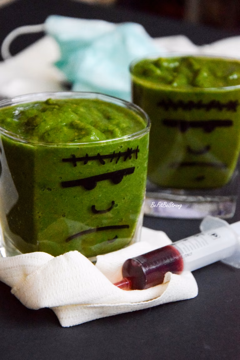 Koktajl Frankensteina na Halloween FIT