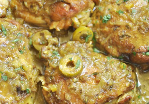 Kurczak pieczony z kiszoną cytryną i oliwkami